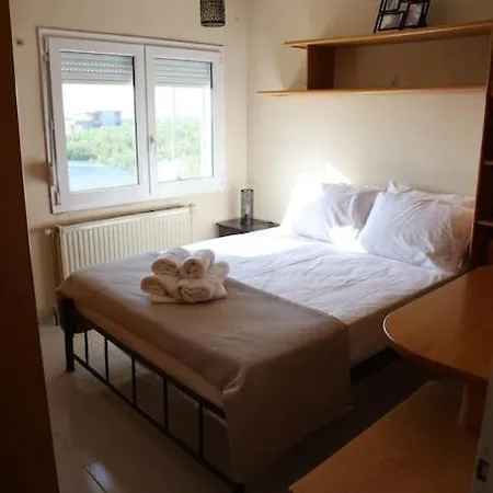 Dafne's Retreat By Kottas Apartmán